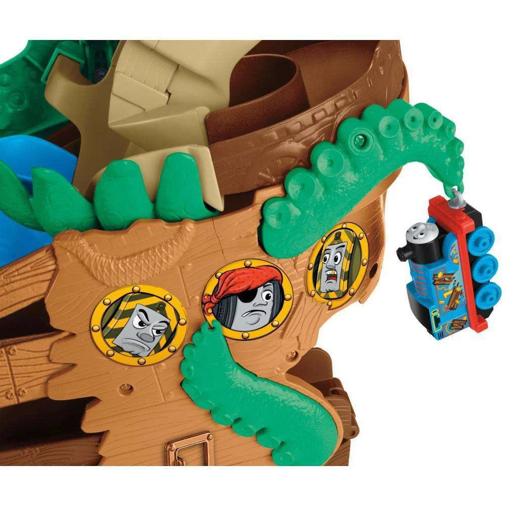 Thomas & Friends Adventures Sizeea Monster Pirate Playset