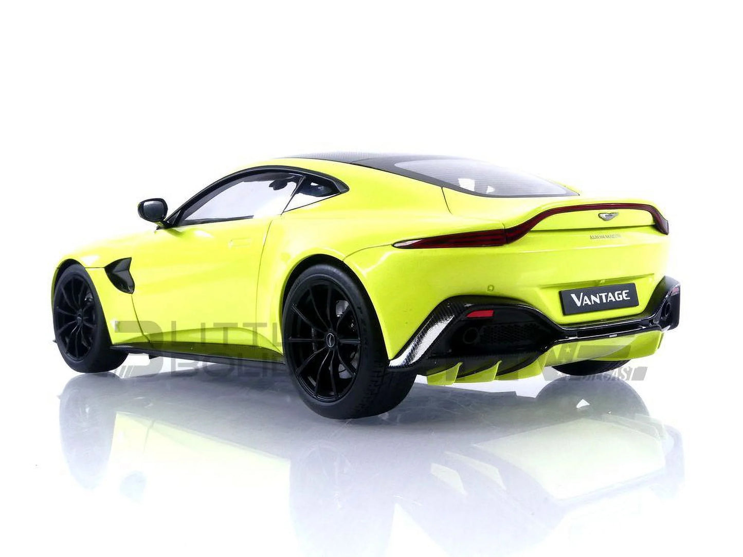 2019 Aston Martin Vantage RHD (Right Hand Drive) Lime Essence Green with Carbon Top 1/18 Model Car by Autoart