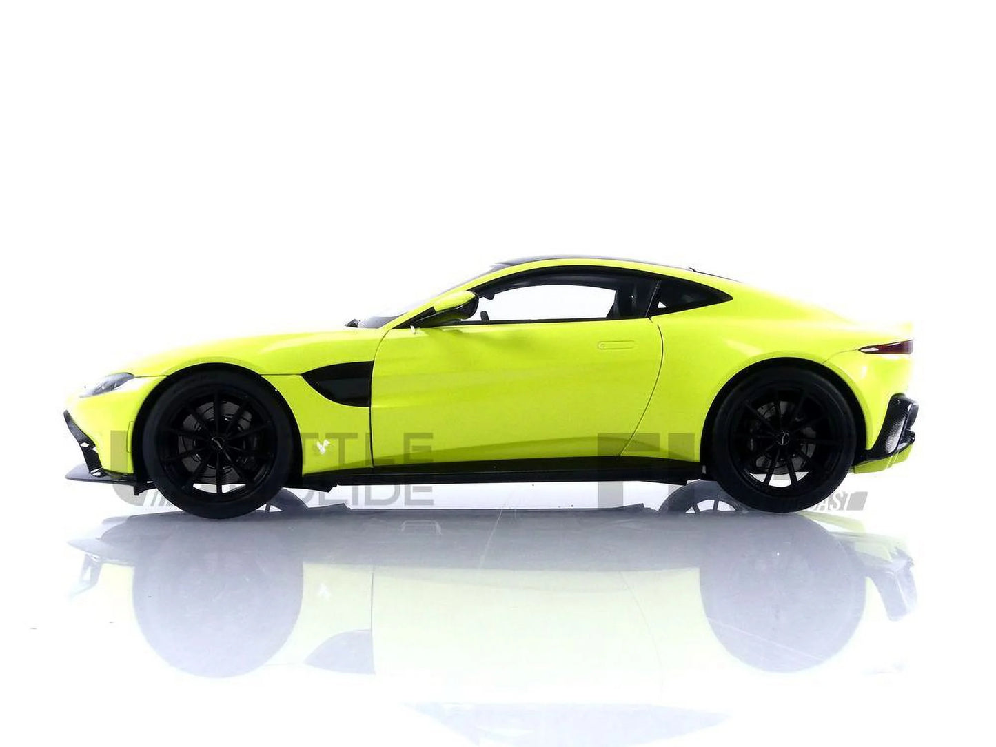 2019 Aston Martin Vantage RHD (Right Hand Drive) Lime Essence Green with Carbon Top 1/18 Model Car by Autoart